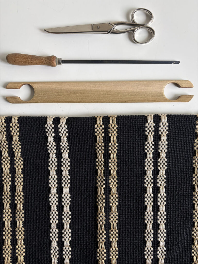 Attrezzi per la tessitura a mano per la realizzazione di tessuti artigianali delle borse Textile Emotion